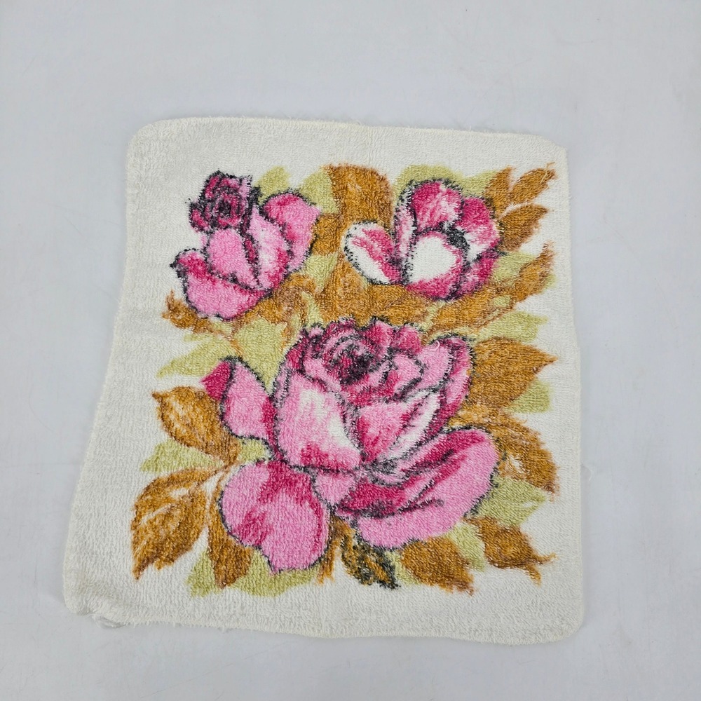 Vintage Dundee Pink Rose Floral Washcloth Cottagecore USA 11x11.5